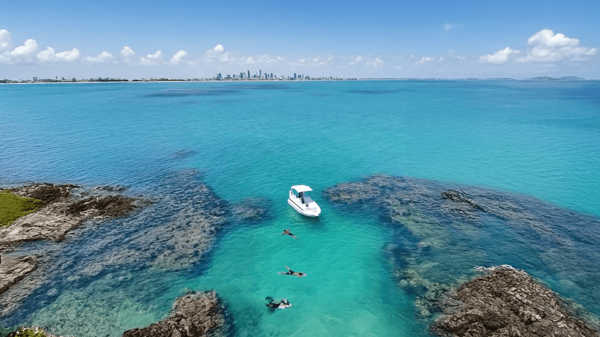 Lancha Privativa – Piscinas Naturais